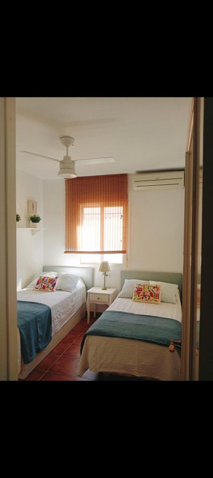 Casa Familiar Al Lado De La Playa Hébergement de vacances *